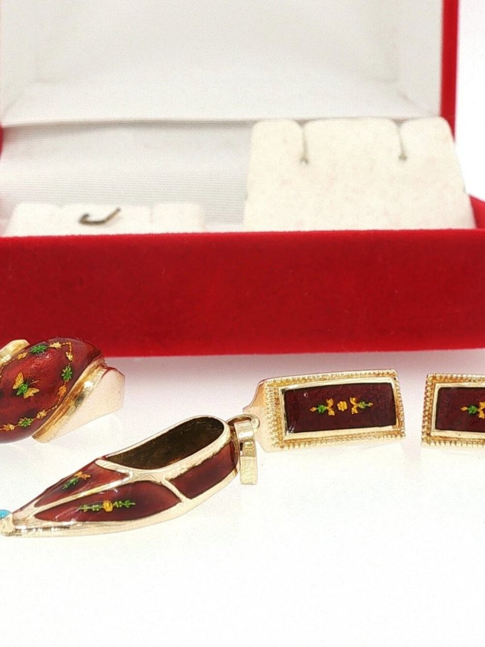 Vintage 14K Yellow Gold Red Enamel Butterfly Motif Ring Slipper Pendant Earrings